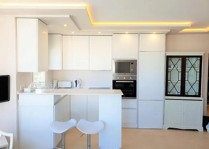 Apartment Fantastic B In Front Of The Sea & Marina Estepona