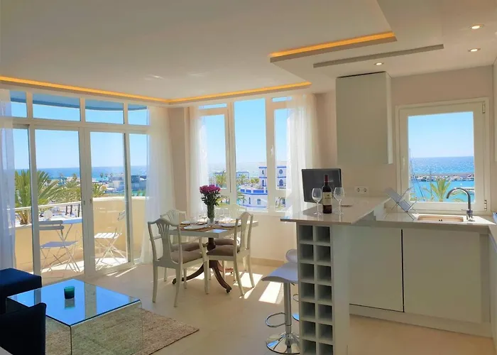 Fantastic B In Front Of The Sea & Marina * Estepona